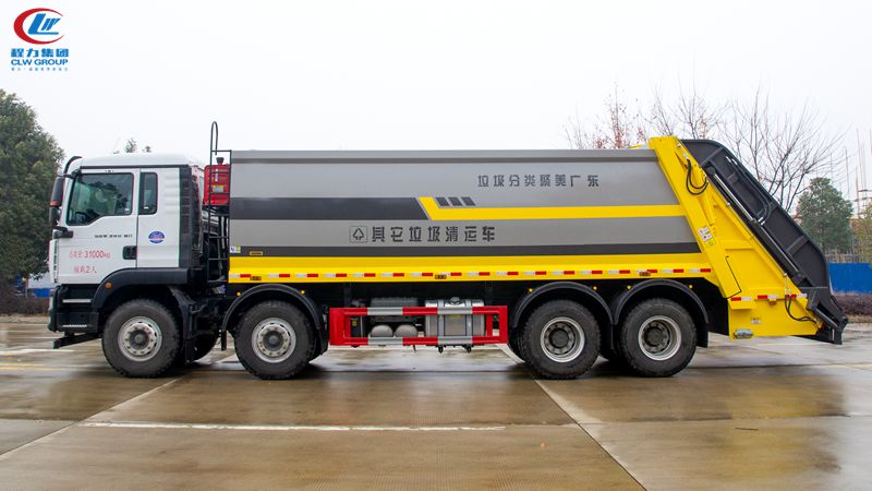 25方重汽垃圾清运压缩车
