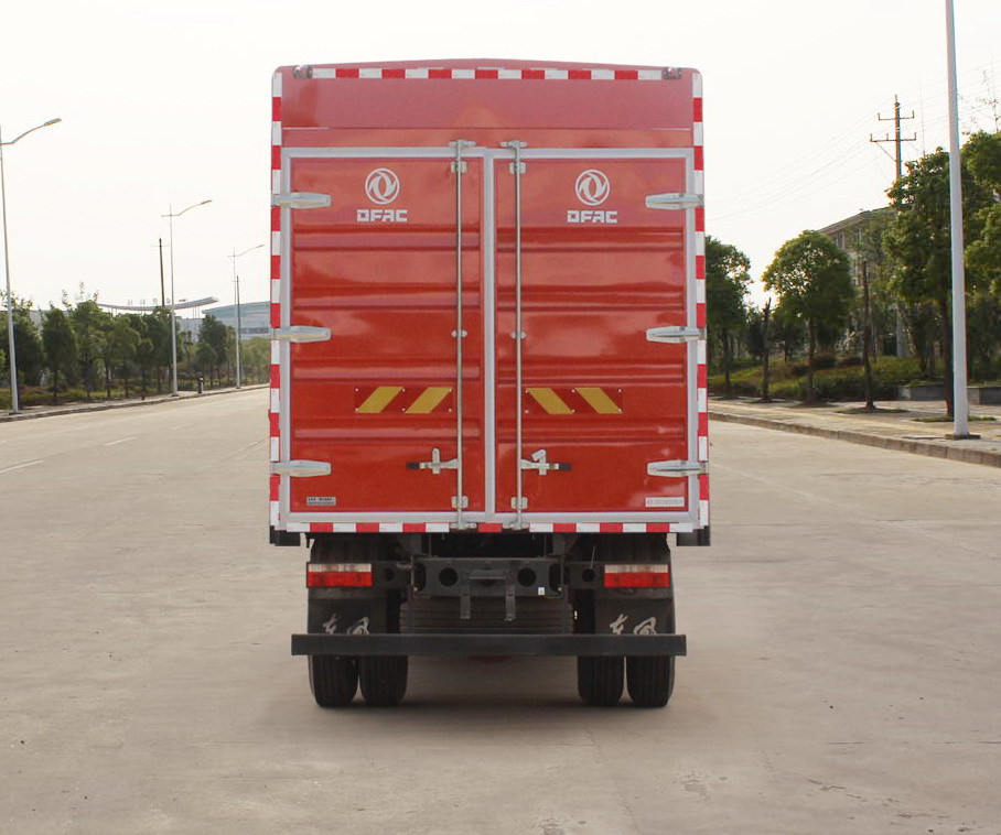 东风牌仓栅式运输车
