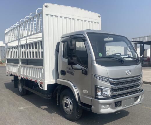 跃进牌仓栅式运输车