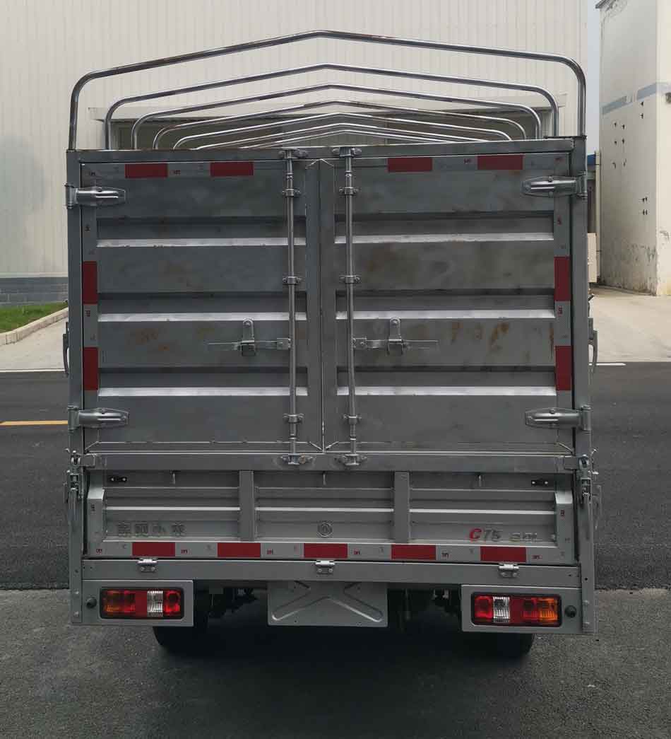 东风牌仓栅式运输车