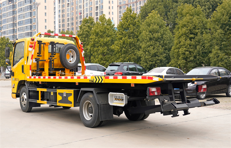 江铃凯锐一拖二清障车(图8)