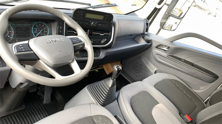 江铃新凯运宽体冷藏车(图10)