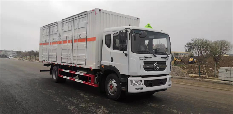 东风多利卡D9易燃气体厢式车 3类危险品运输车(图7)