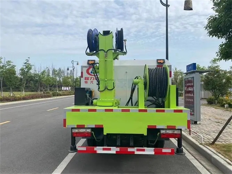  5方东风高压疏通清淤车(图5)