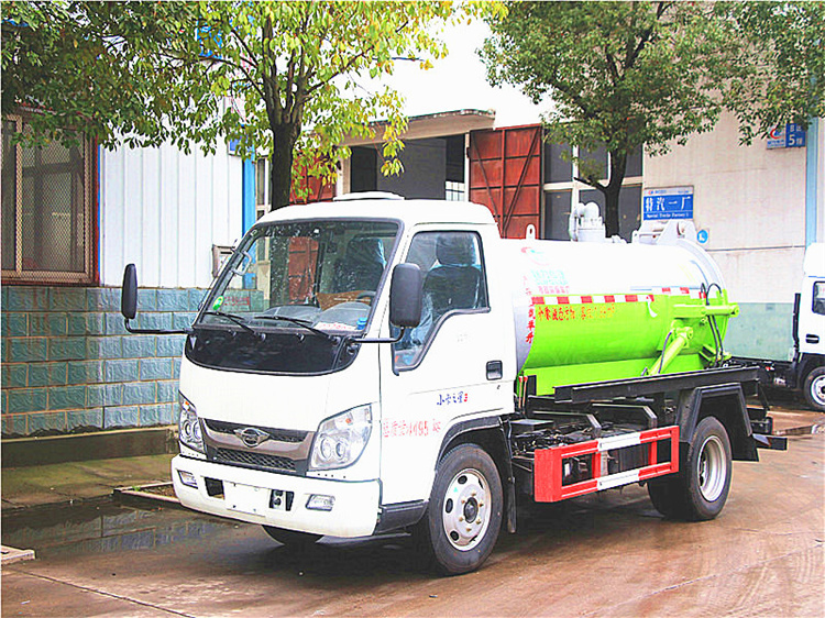  2.5方福田小卡吸污车(图6)
