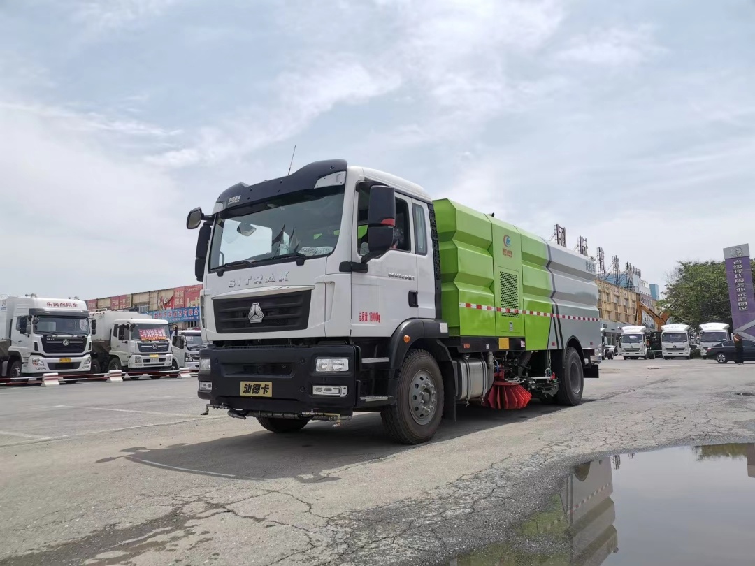 重汽汕德卡单桥洗扫车(图3)