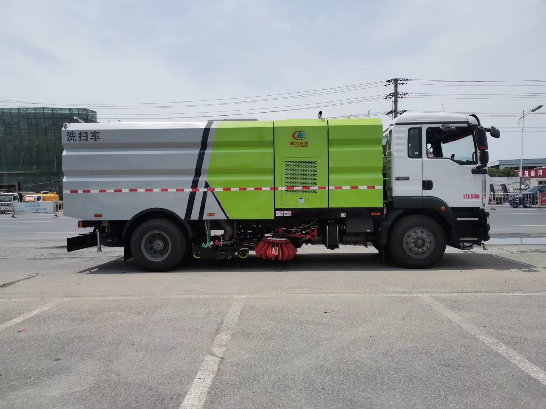 重汽汕德卡单桥洗扫车(图6)
