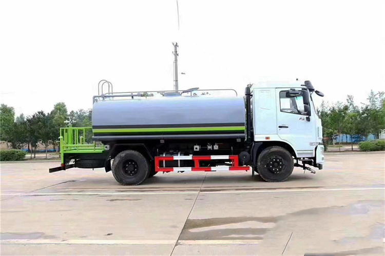 国六12立方东风华神F5洒水车(图7)