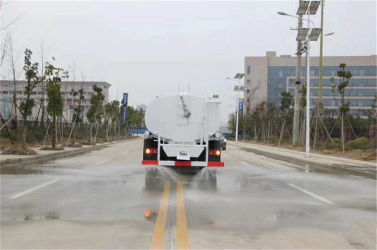 国六12立方东风D1L洒水车(图6)