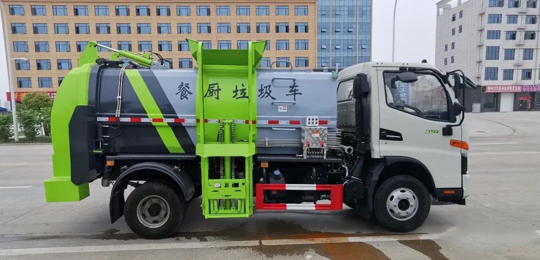 江淮骏铃国六4.5方餐厨垃圾车(图4)