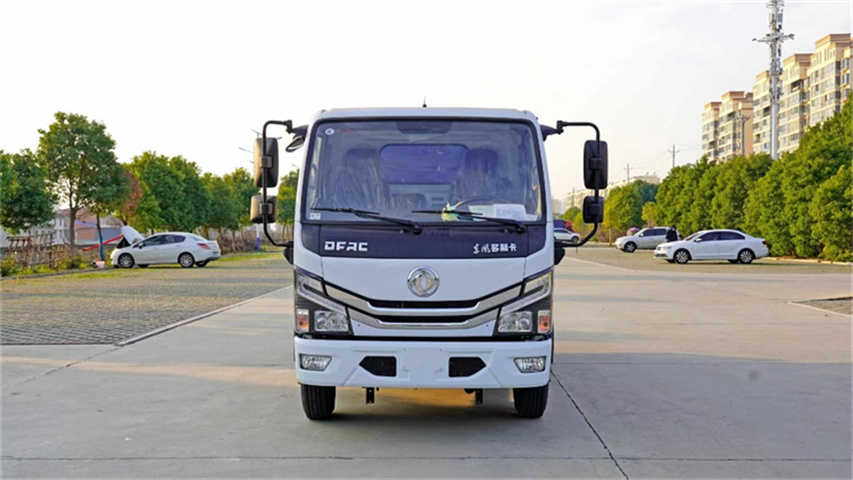 东风小多利卡自卸式垃圾车(图5)