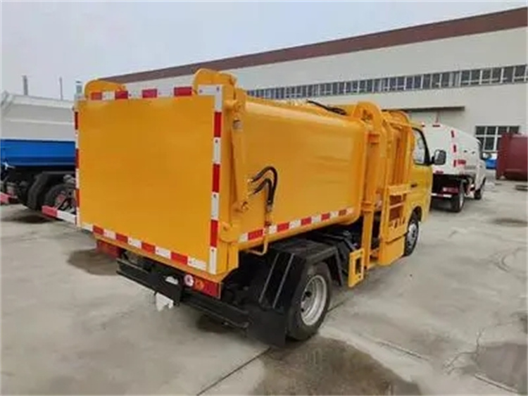 国六福田祥菱M1挂桶垃圾车(图7)