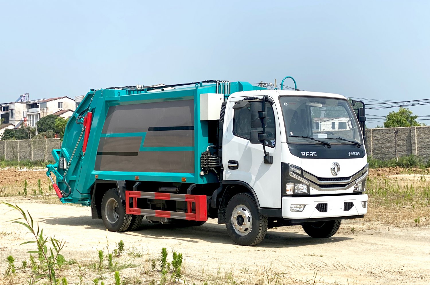 6方小多利卡黄牌压缩垃圾车(图4)